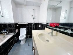 Melville Park (D18), Condominium #632718101